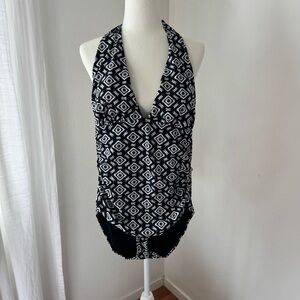 Black and White Geometric Halter Top Swimsuit NWT Women’s Size 12